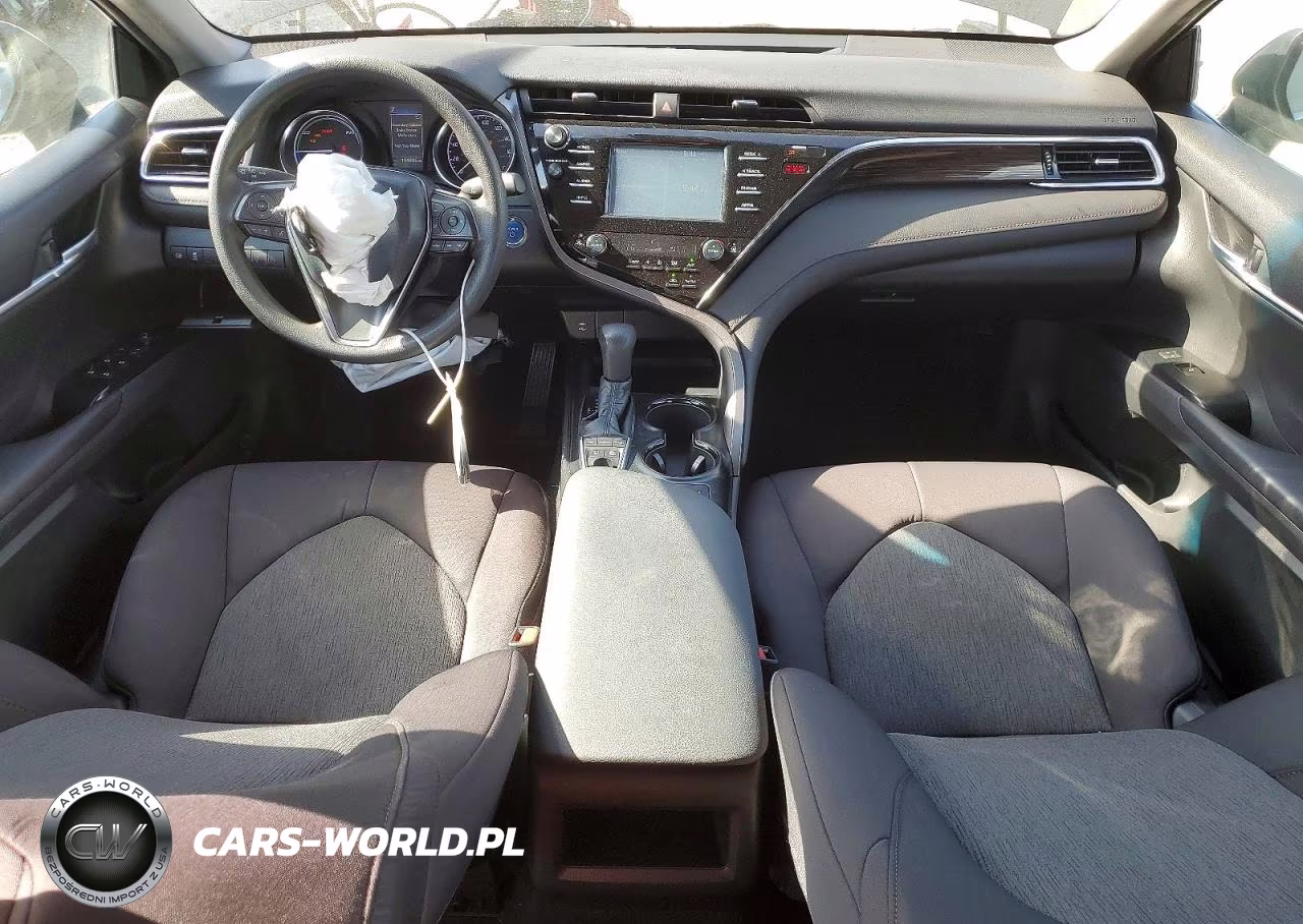 2018 Toyota Camry Le VIN:4T1B31HKXJU504699 - 8