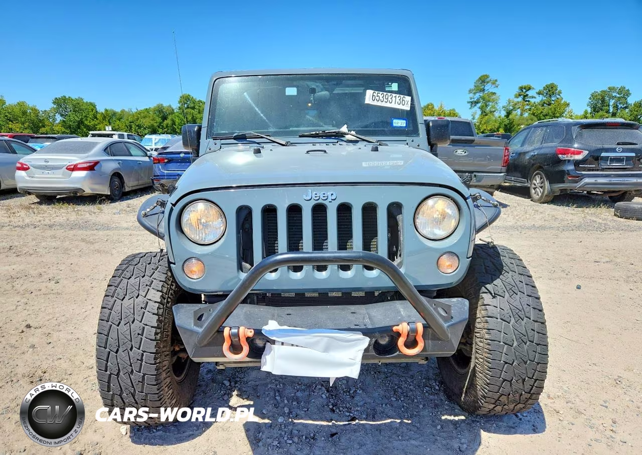 2015 Jeep Wrangler Unlimited Sport VIN:1C4BJWDGXFL597214 - 5