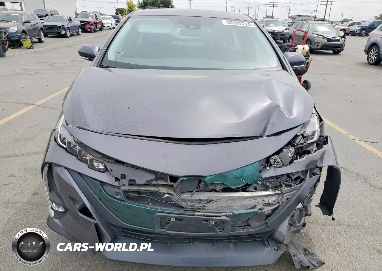 2017 Toyota Prius Prime Advanced VIN:JTDKARFP9H3020594 - 5