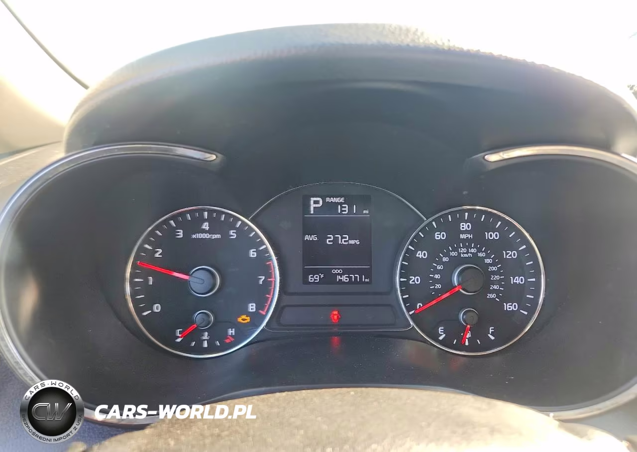 2018 Kia Forte Lx VIN:3KPFK4A73JE181126 - 9