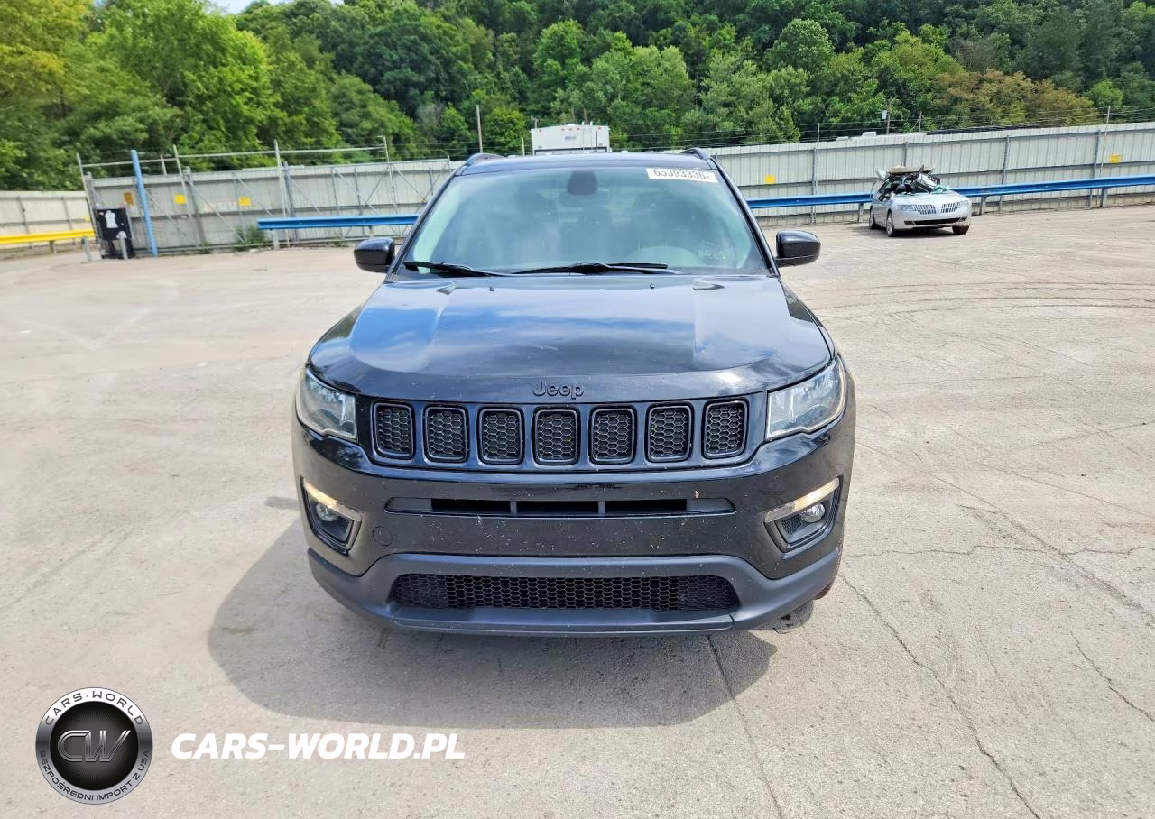2018 Jeep Compass Latitude VIN:3C4NJDBB9JT304070 - 5