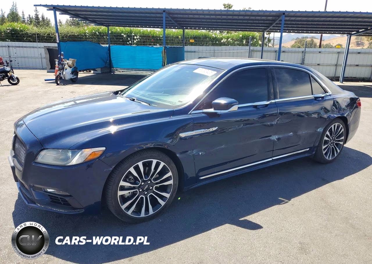 2018 Lincoln Continental Reserve