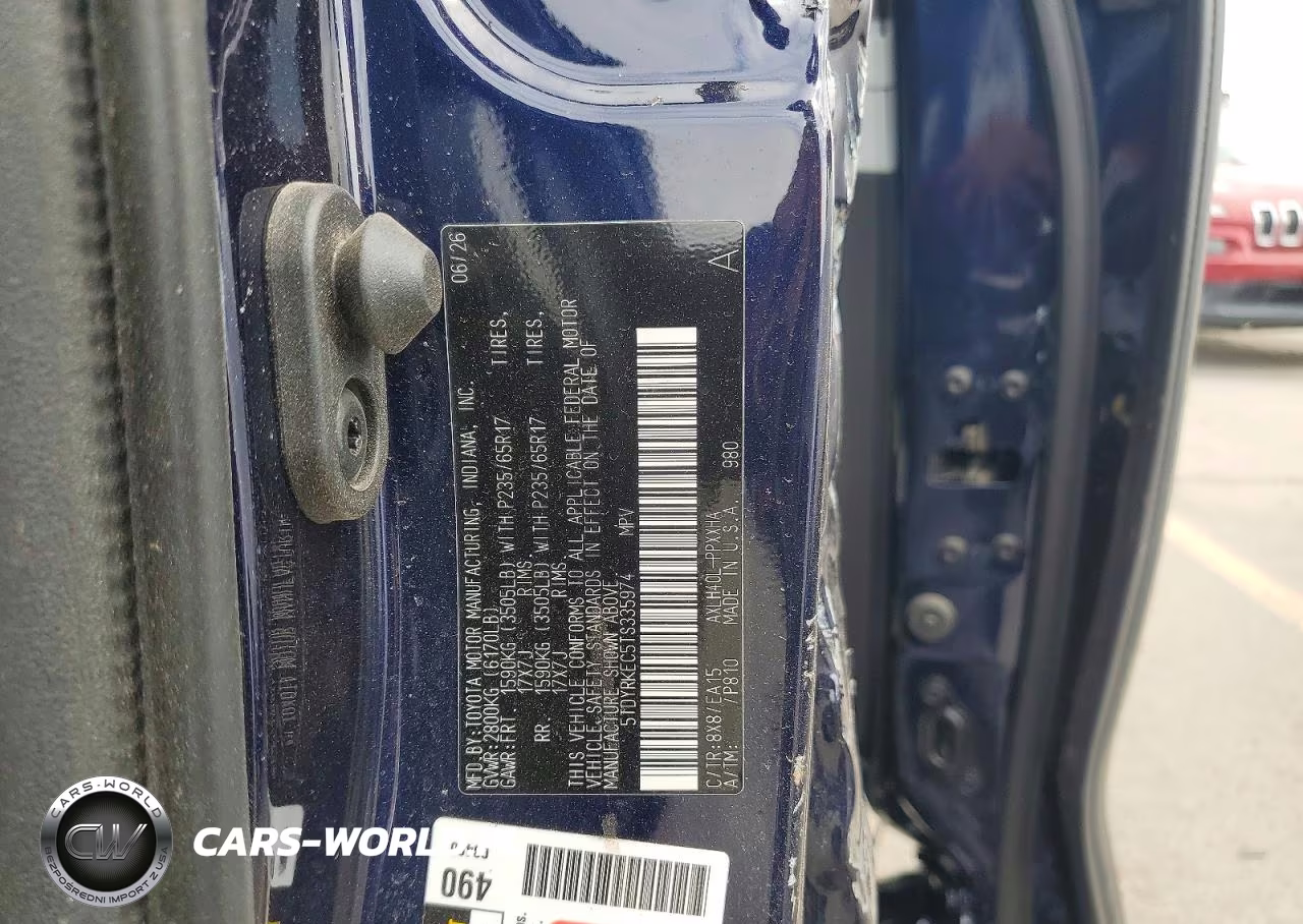 2026 Toyota Sienna Xle 8-Passenger VIN:5TDYRKEC5TS335974 - 13