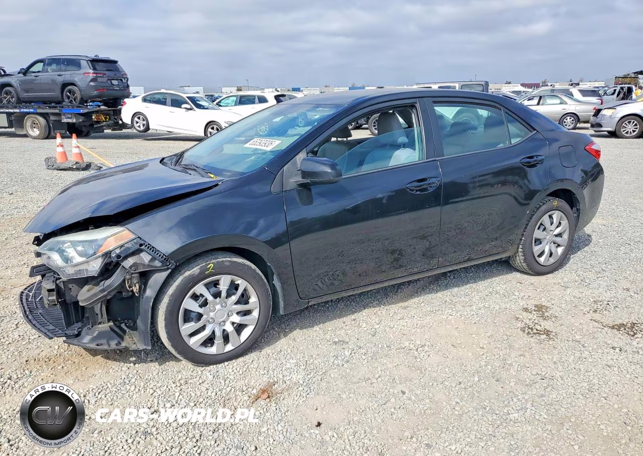 2015 Toyota Corolla Le – zdjęcie 1 z 13