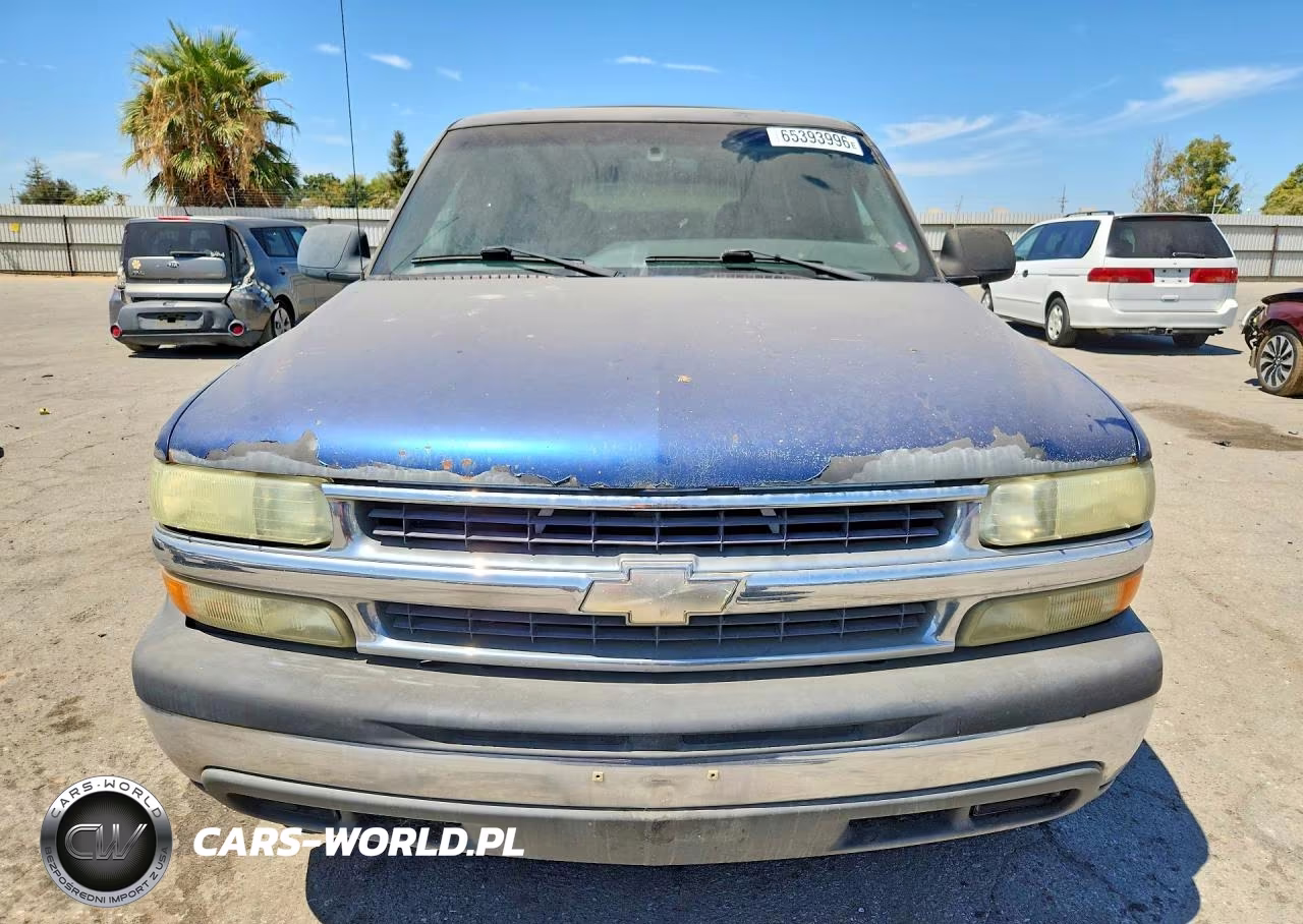 2002 Chevrolet Tahoe C1500 VIN:1GNEC13V62R313330 - 5