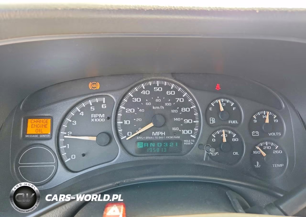 2002 Chevrolet Tahoe C1500 VIN:1GNEC13V62R313330 - 9