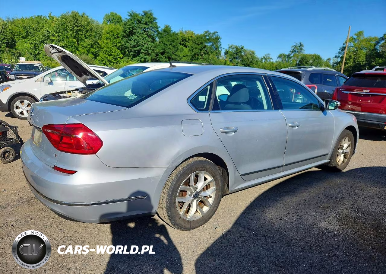 2016 Volkswagen Passat S VIN:1VWAT7A33GC020276 - 3