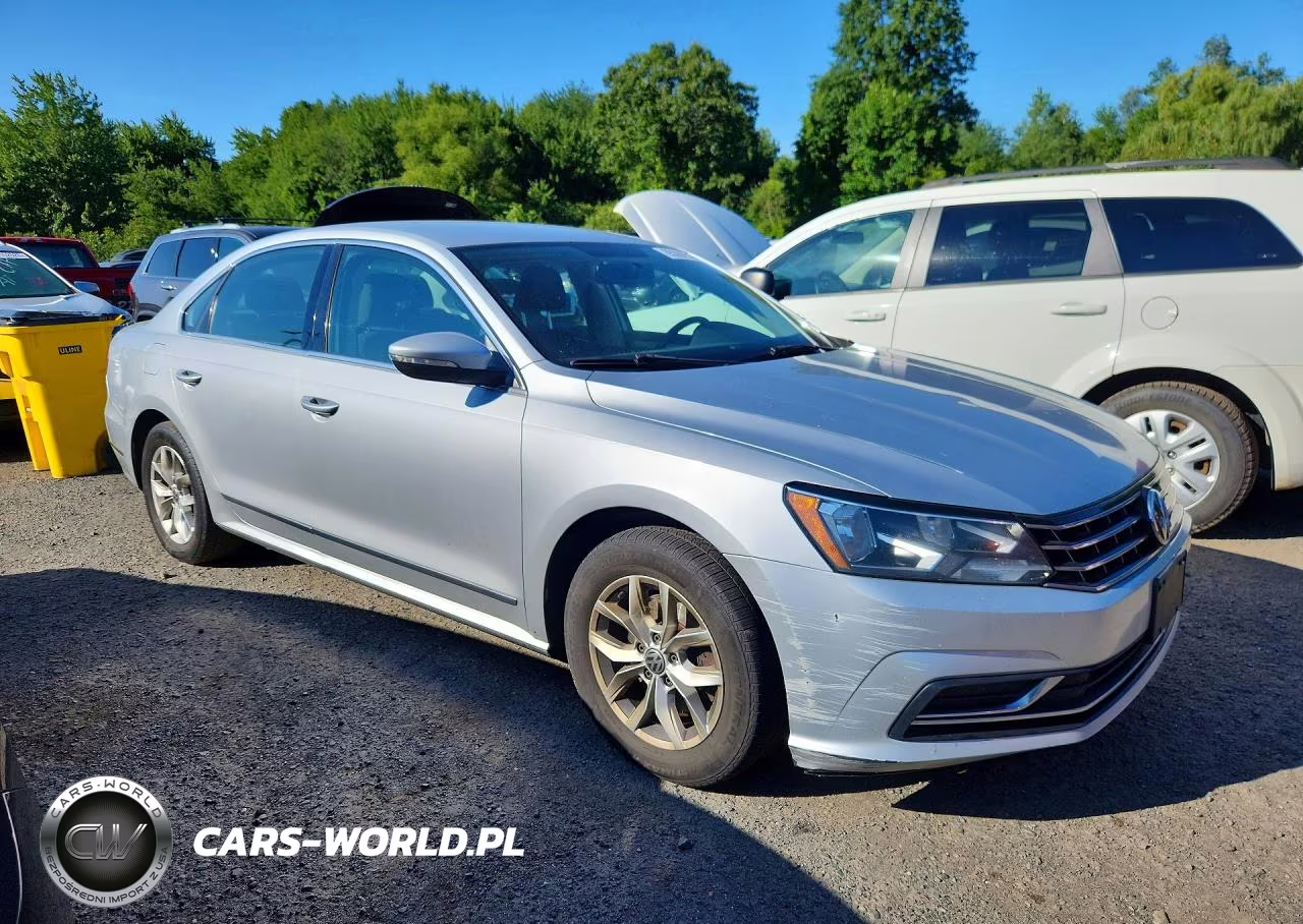 2016 Volkswagen Passat S VIN:1VWAT7A33GC020276 - 4