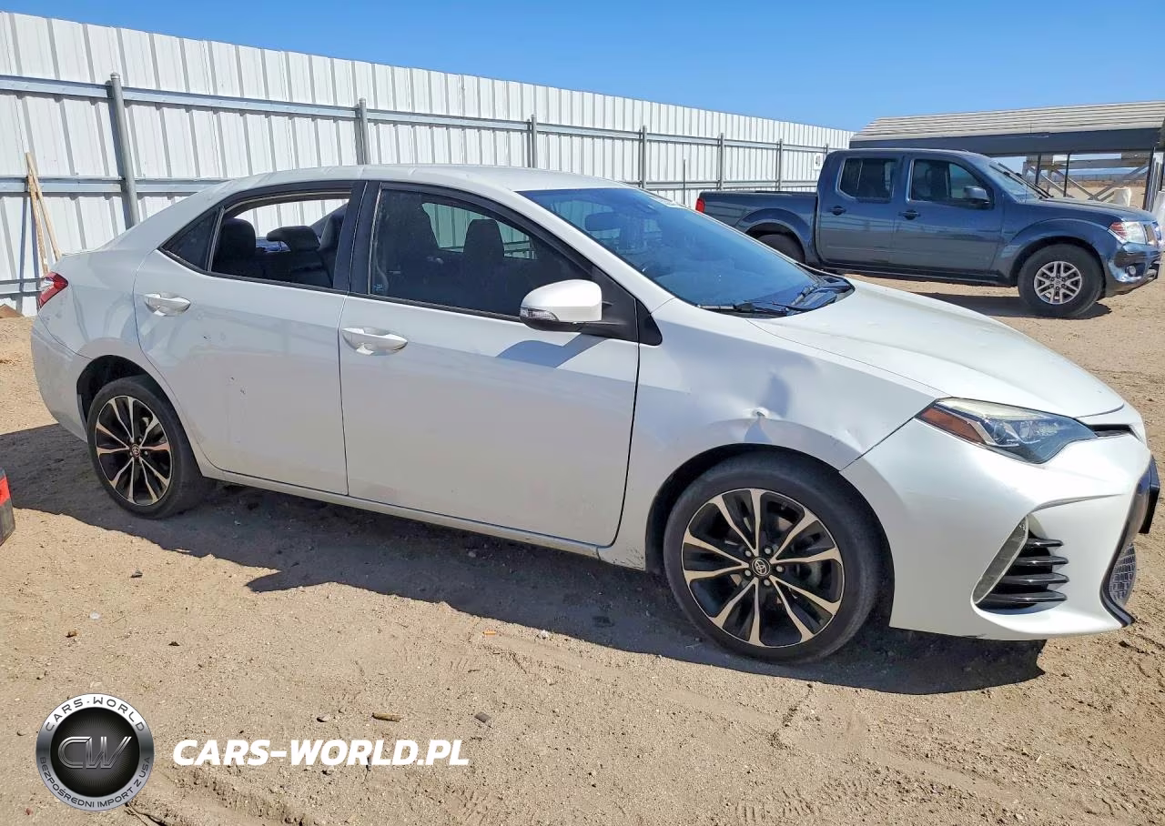 2017 Toyota Corolla Se VIN:5YFBURHE1HP734875 - 4