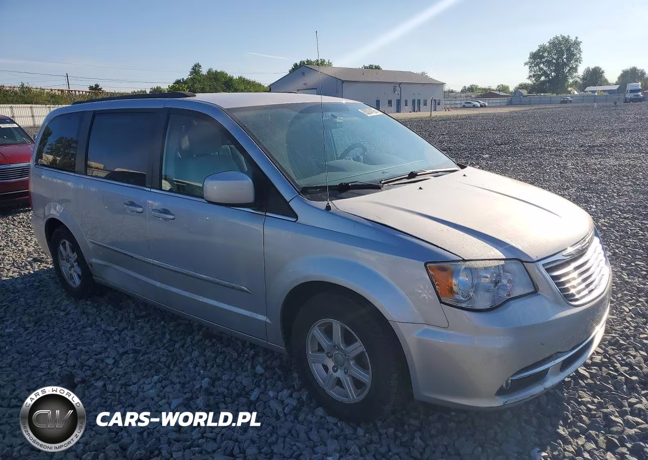 2011 Chrysler Town & Country Touring VIN:2A4RR5DGXBR665086 - 4