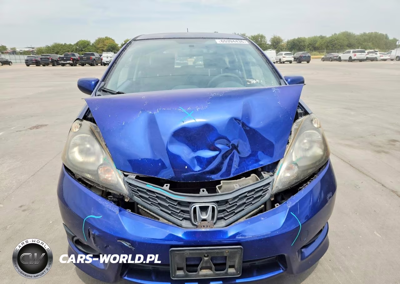 2013 Honda Fit Sport VIN:JHMGE8H56DC048765 - 5