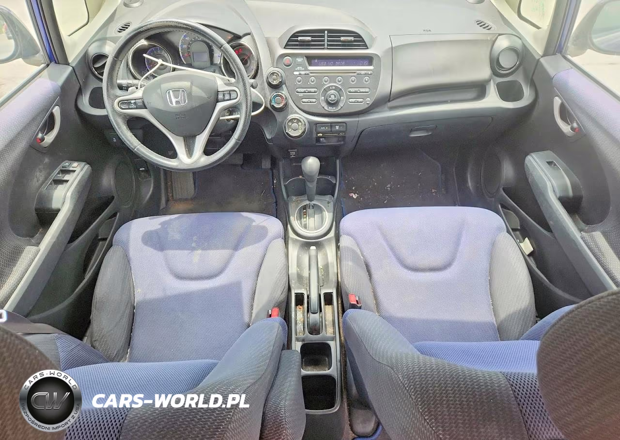 2013 Honda Fit Sport VIN:JHMGE8H56DC048765 - 8