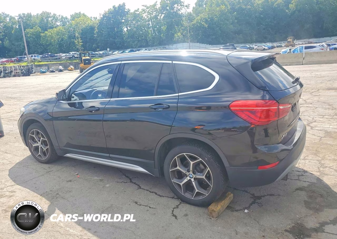 2018 BMW X1 xDrive28I VIN:WBXHT3C34J5L32323 - 2