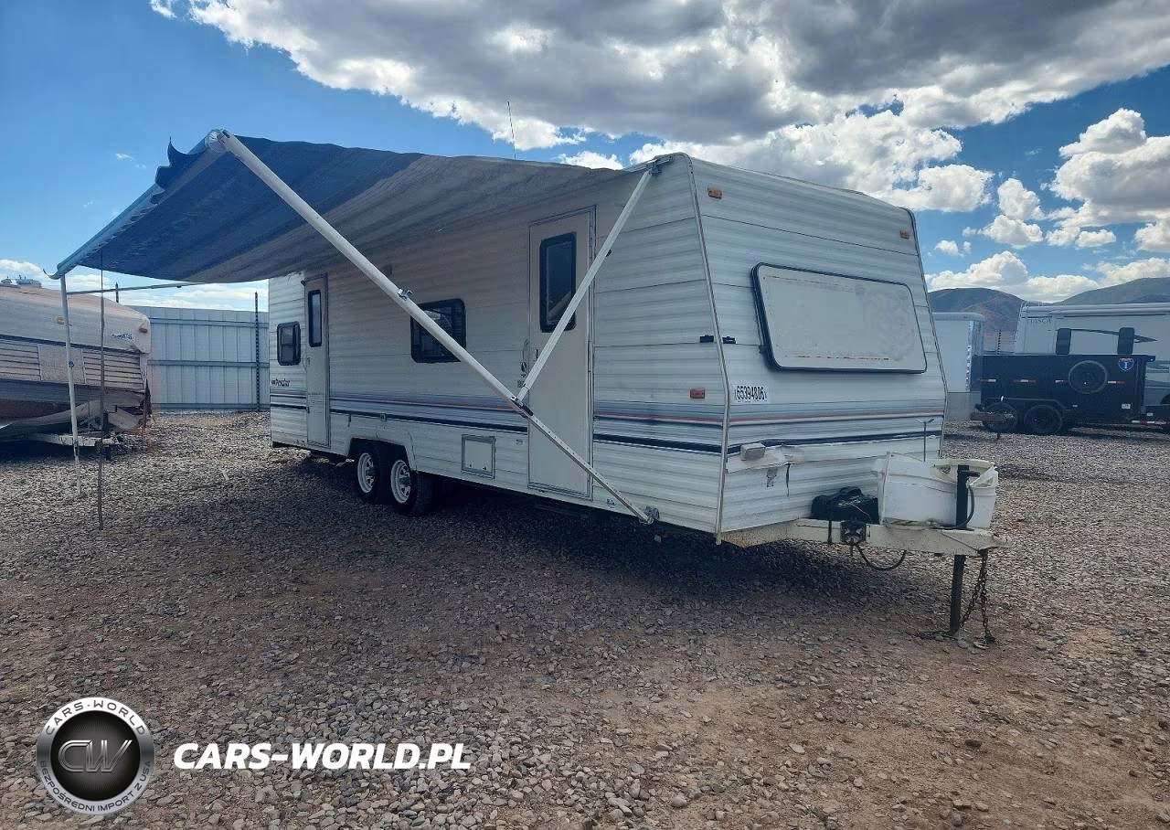 2022 Fleetwood Prowler Camper