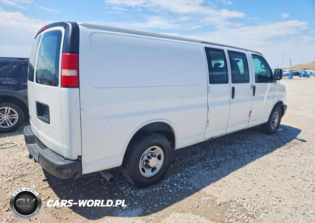 2012 Chevrolet Express G2500 VIN:1GCWGGCA2C1173519 - 3