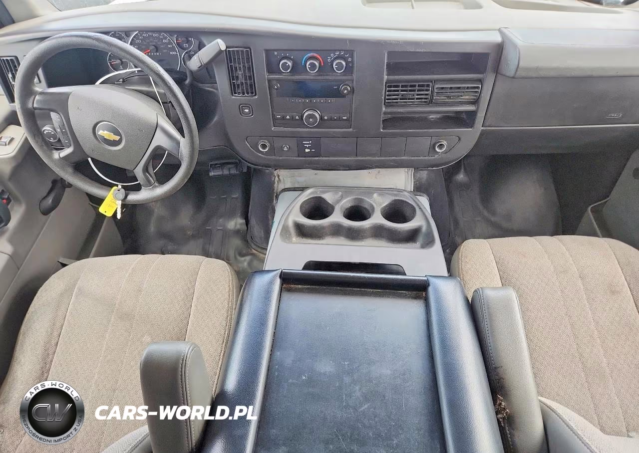 2012 Chevrolet Express G2500 VIN:1GCWGGCA2C1173519 - 8