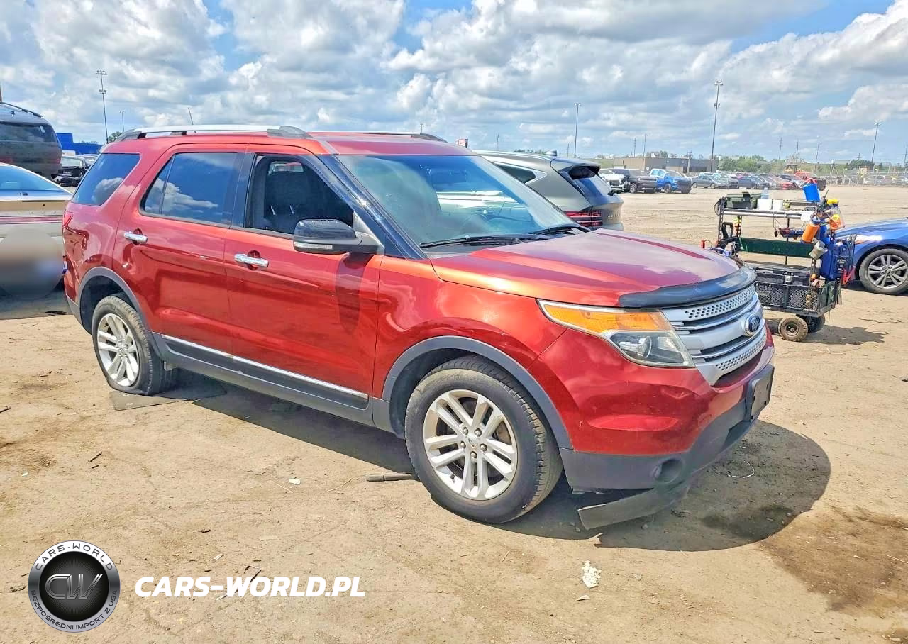 2014 Ford Explorer Xlt VIN:1FM5K7D8XEGC27683 - 4