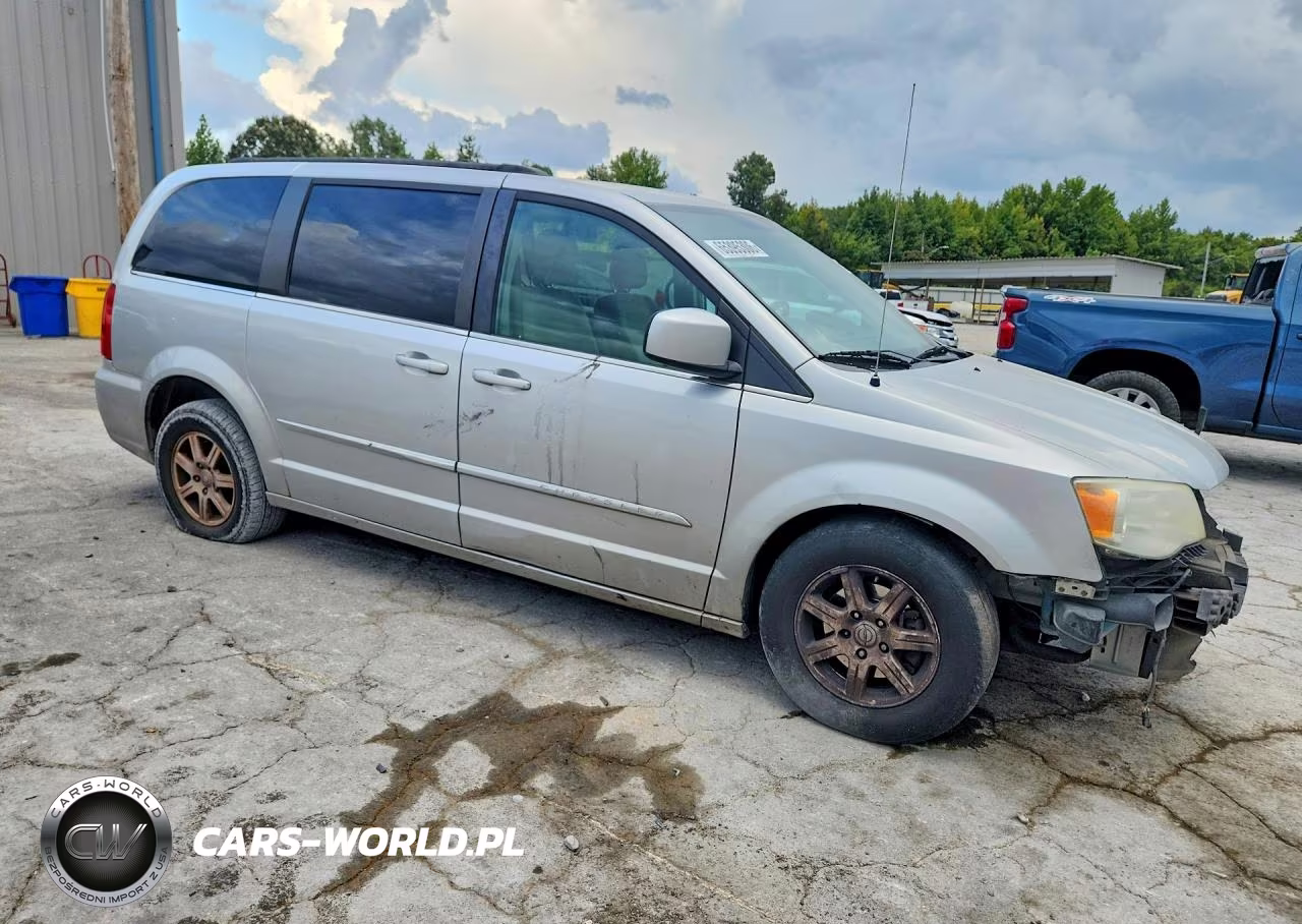 2012 Chrysler Town & Country Touring VIN:2C4RC1BG2CR119306 - 4