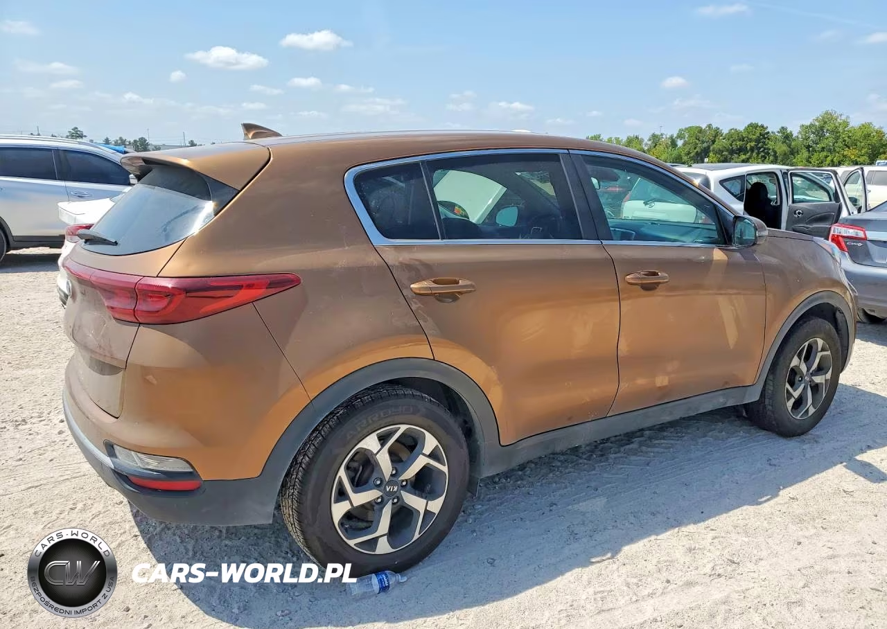 2021 Kia Sportage Lx VIN:KNDPM3AC7M7924686 - 3