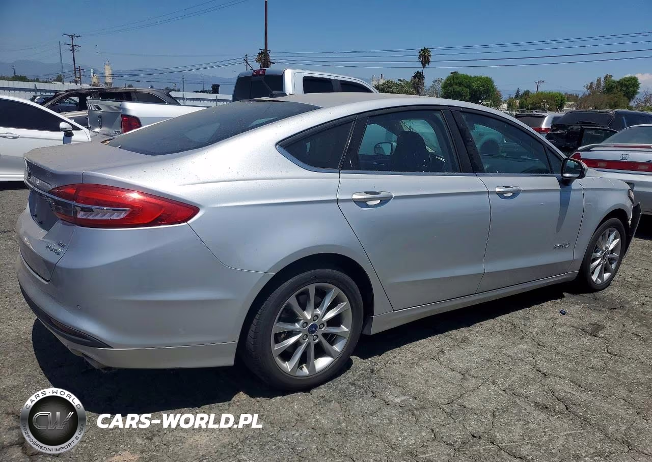 2017 Ford Fusion Se Hybrid VIN:3FA6P0LU3HR164039 - 3