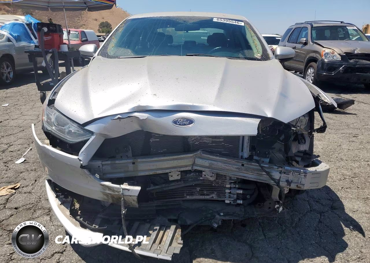 2017 Ford Fusion Se Hybrid VIN:3FA6P0LU3HR164039 - 5