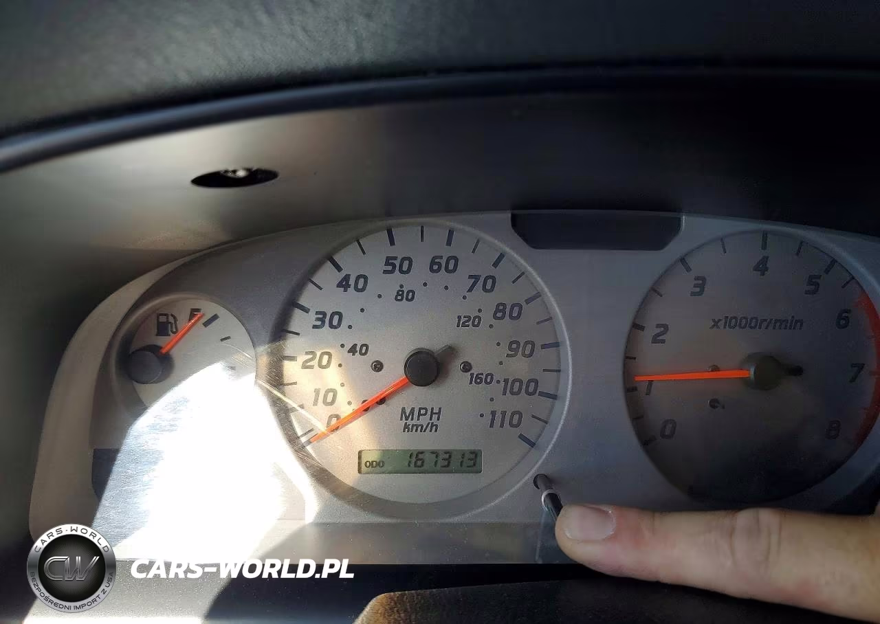 2001 Nissan Frontier Xe VIN:1N6ED27Y71C304540 - 9