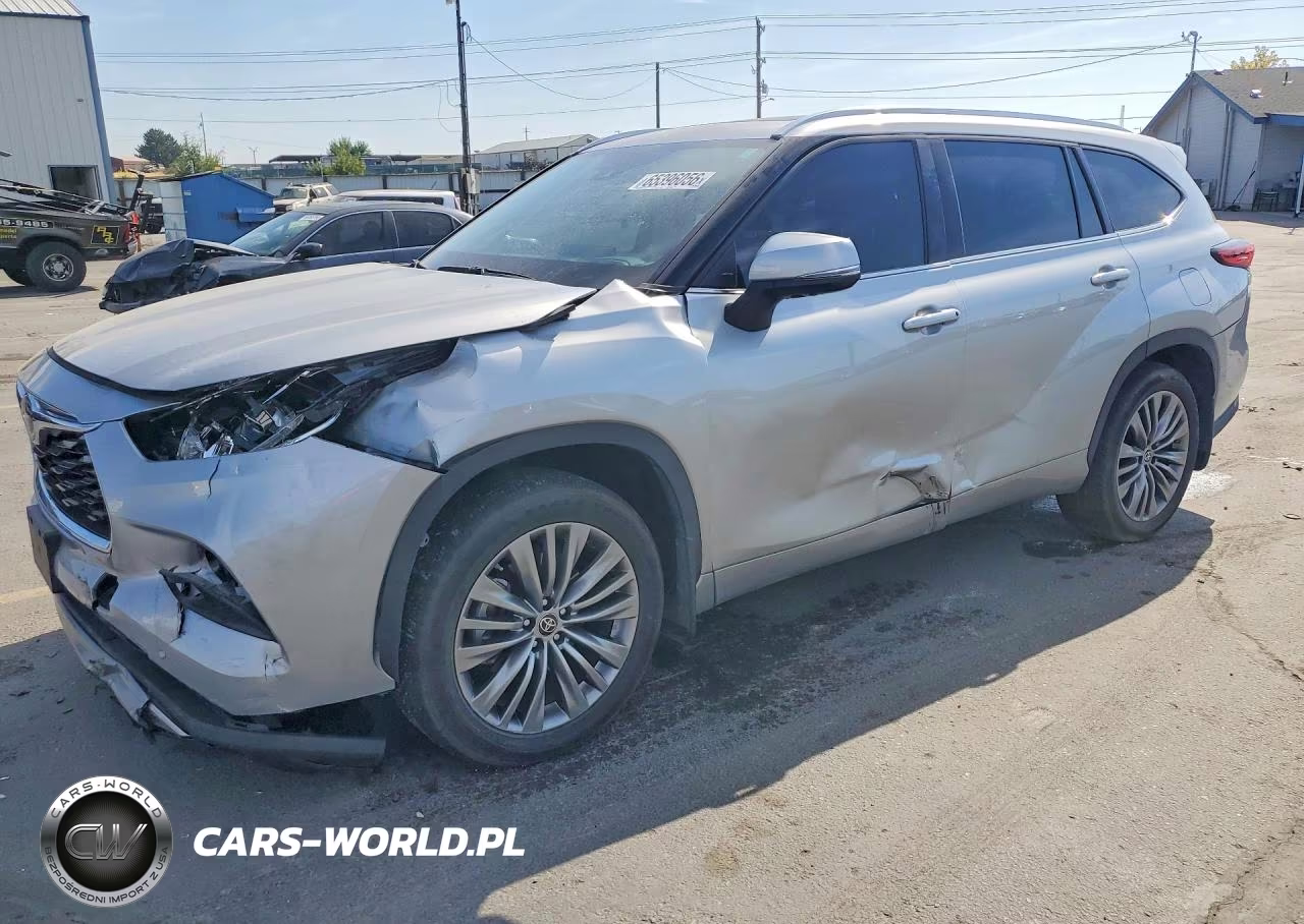 2022 Toyota Highlander Platinum – zdjęcie 1 z 13
