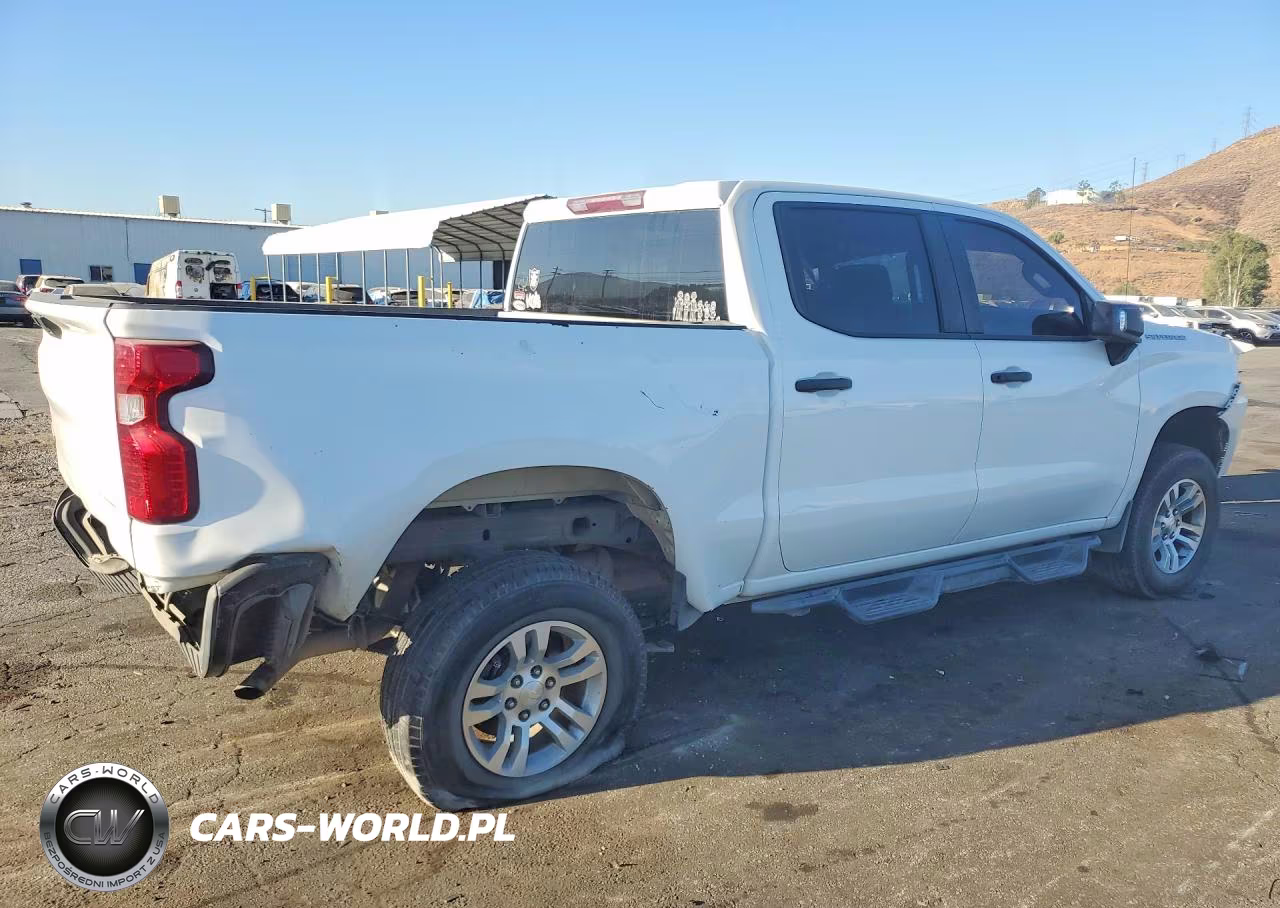 2019 Chevrolet Silverado K1500 VIN:3GCPYAEH2KG206186 - 3