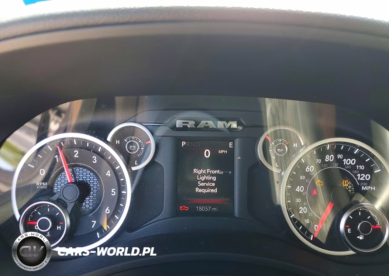 2026 Ram 2500 Big Horn VIN:3C6UR5DJ0TG201802 - 9