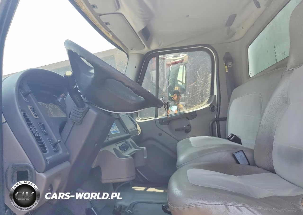 2007 Freightliner Business Class M2 Box Truck VIN:1FVACWDC47HY79327 - 7