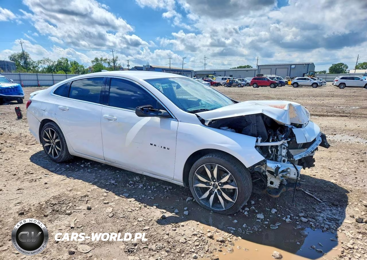2020 Chevrolet Malibu Rs VIN:1G1ZG5ST2LF126880 - 4