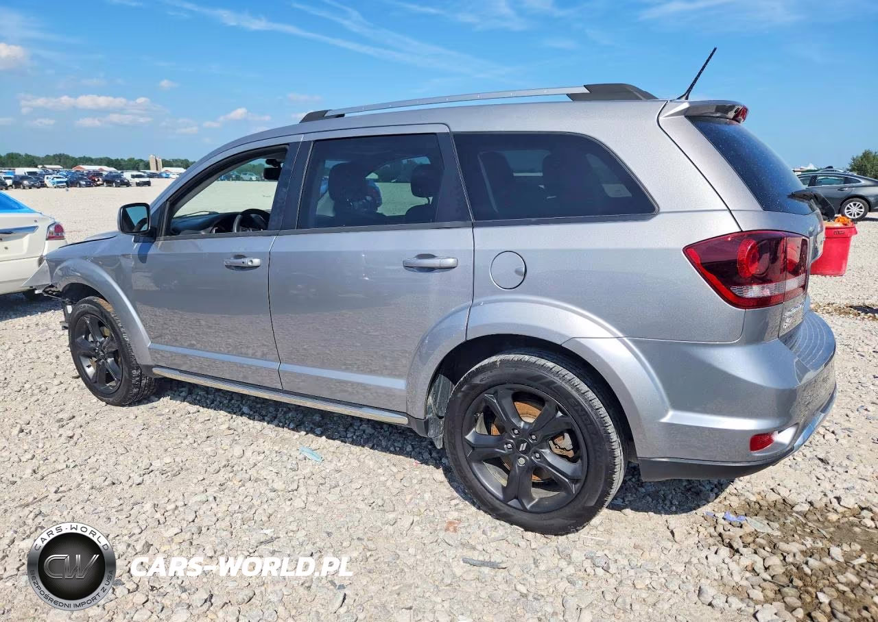 2018 Dodge Journey Crossroad VIN:3C4PDDGG0JT296509 - 2