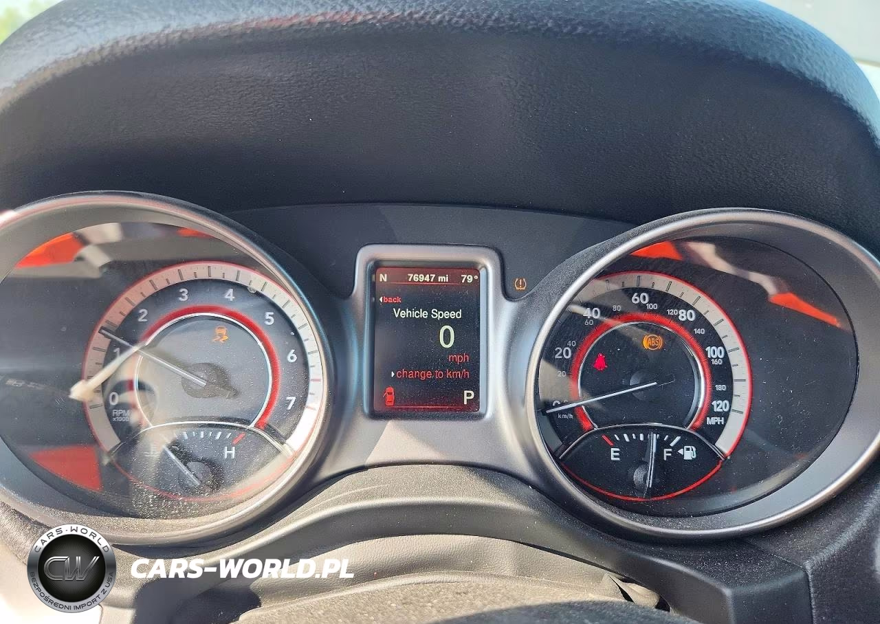 2018 Dodge Journey Crossroad VIN:3C4PDDGG0JT296509 - 9