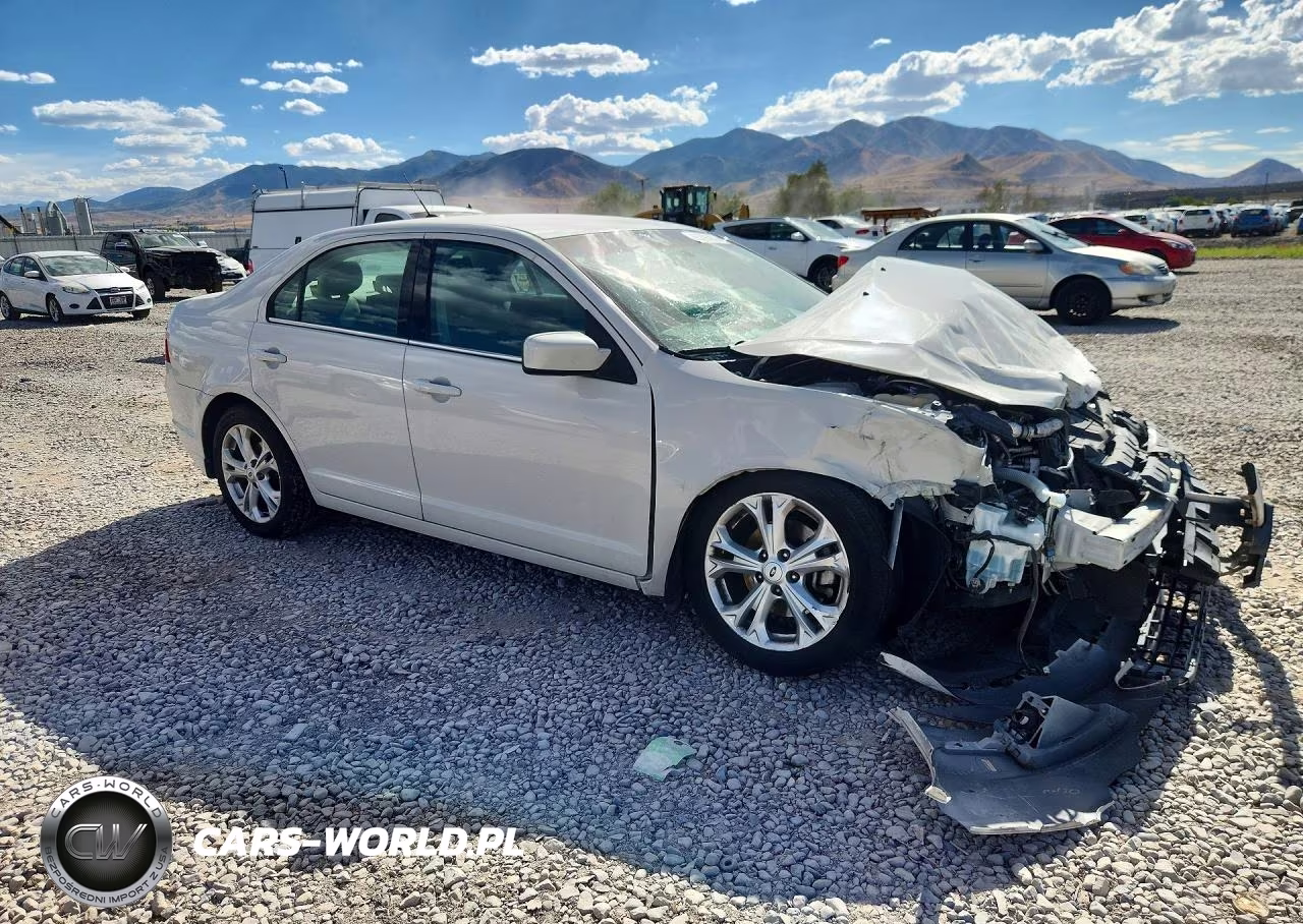 2012 Ford Fusion Se VIN:3FAHP0HA4CR250671 - 4