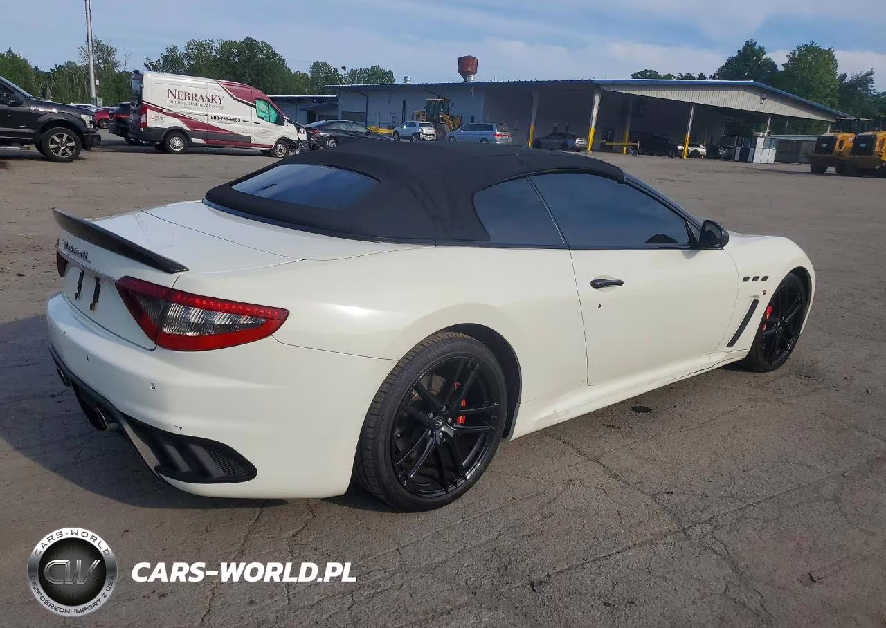 2015 Maserati Granturismo S VIN:ZAM45VMA3F0133889 - 3