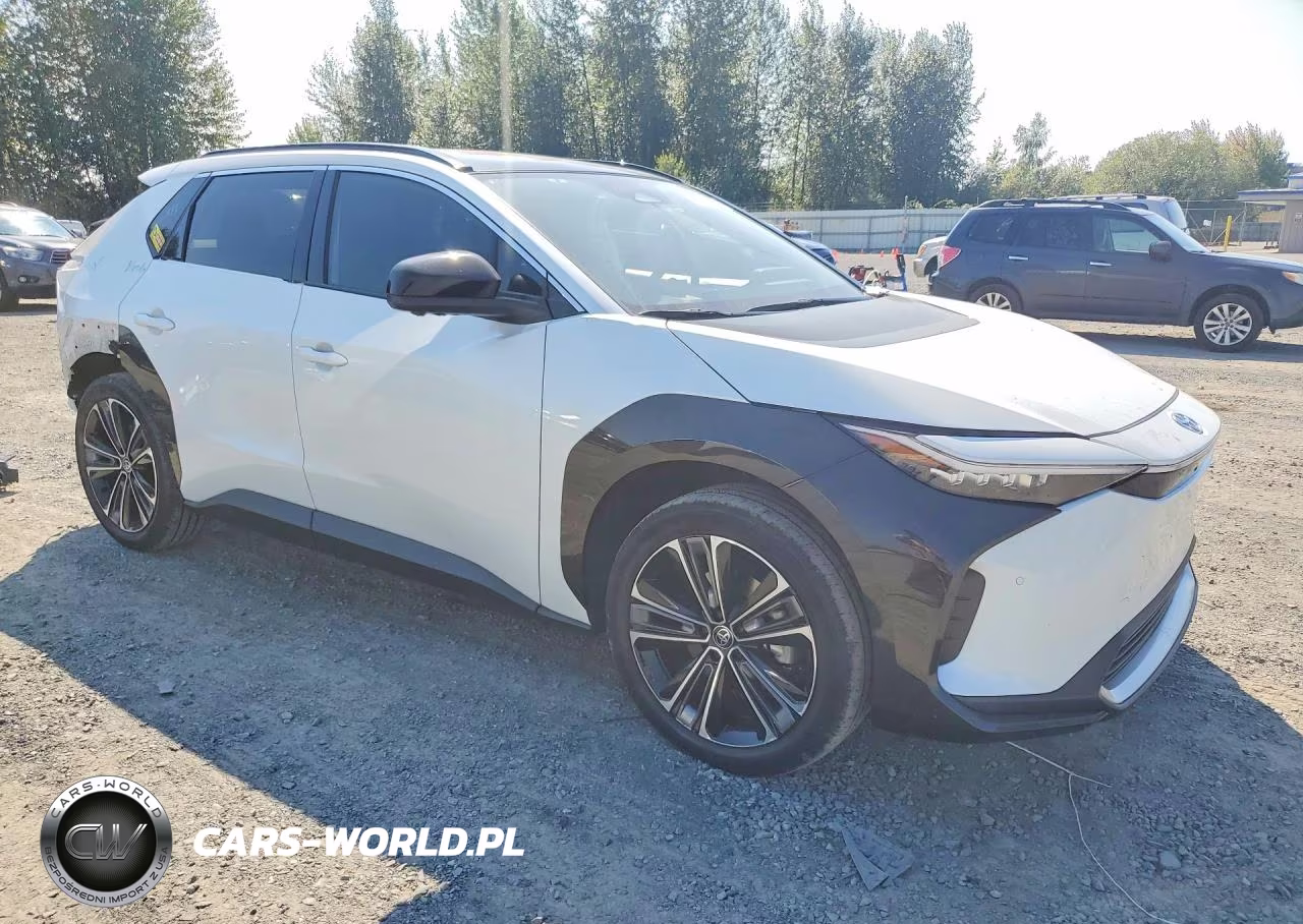 2023 Toyota Bz4X Limited VIN:JTMAAAAA5PA017282 - 4