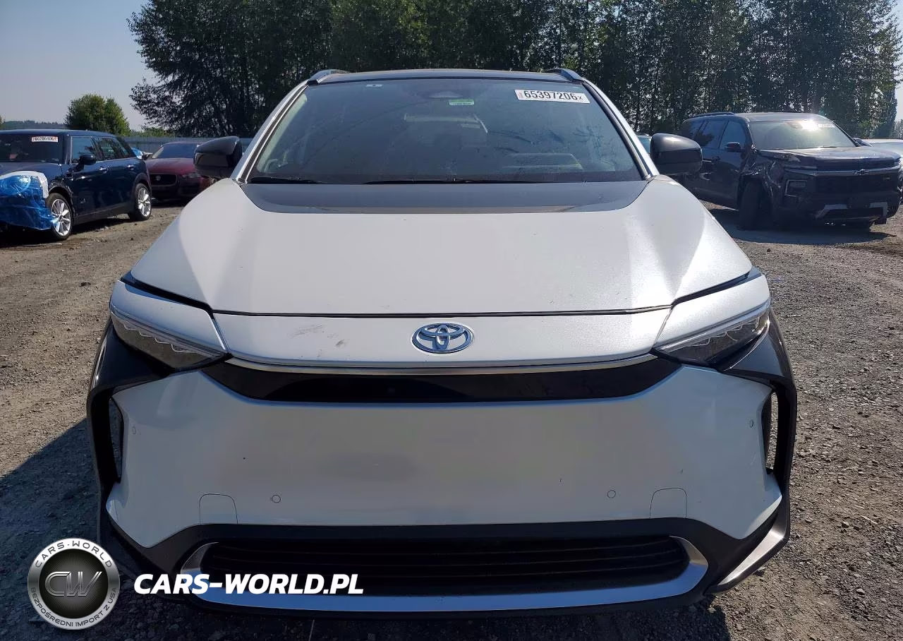 2023 Toyota Bz4X Limited VIN:JTMAAAAA5PA017282 - 5