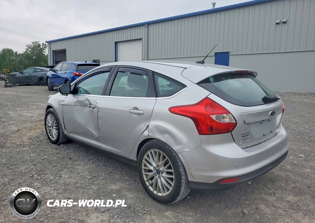 2014 Ford Focus Titanium VIN:1FADP3N21EL245085 - 2