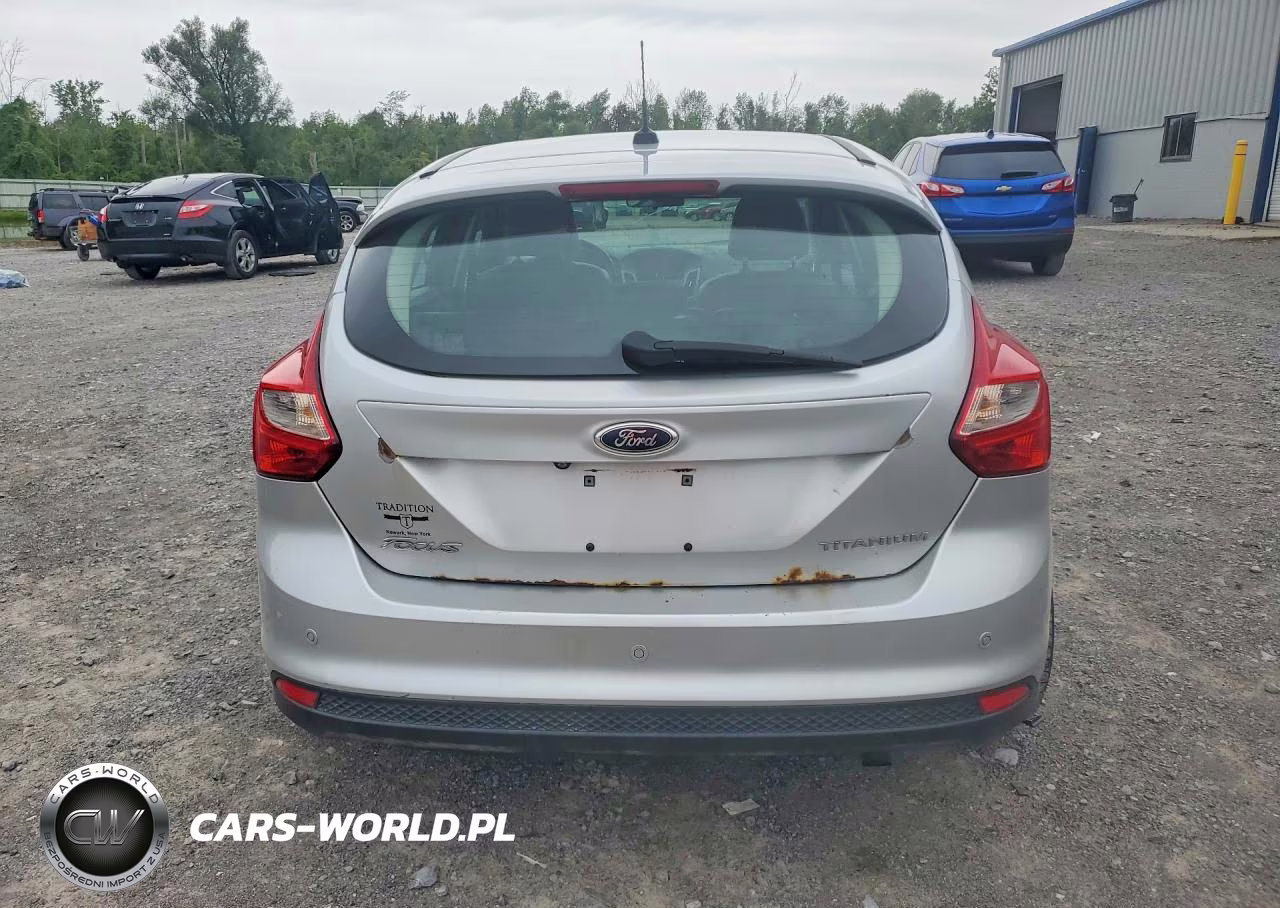 2014 Ford Focus Titanium VIN:1FADP3N21EL245085 - 6