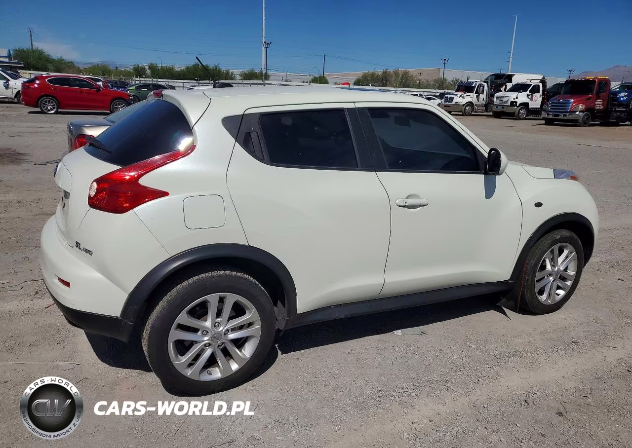2011 Nissan Juke S VIN:JN8AF5MV2BT029284 - 3