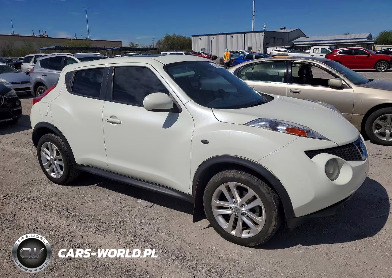 2011 Nissan Juke S VIN:JN8AF5MV2BT029284 - 4