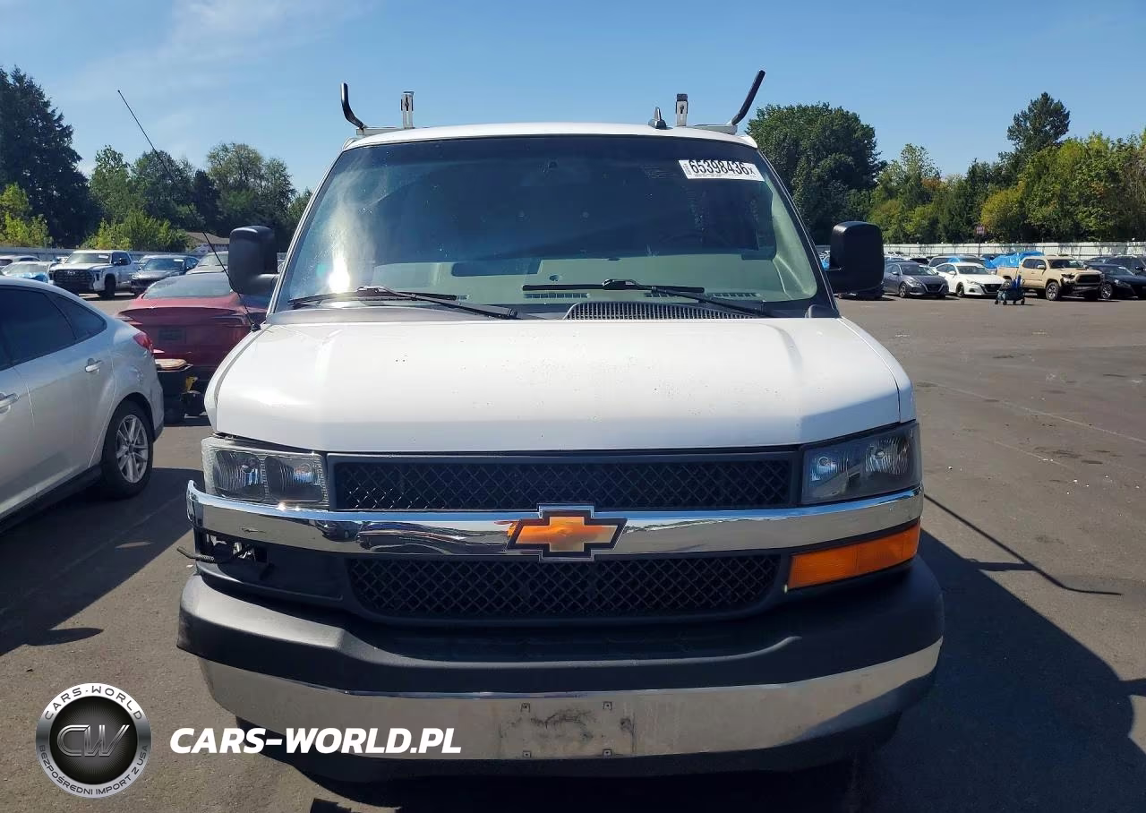 2017 Chevrolet Express G3500 VIN:1GCZGGFG7H1349453 - 5