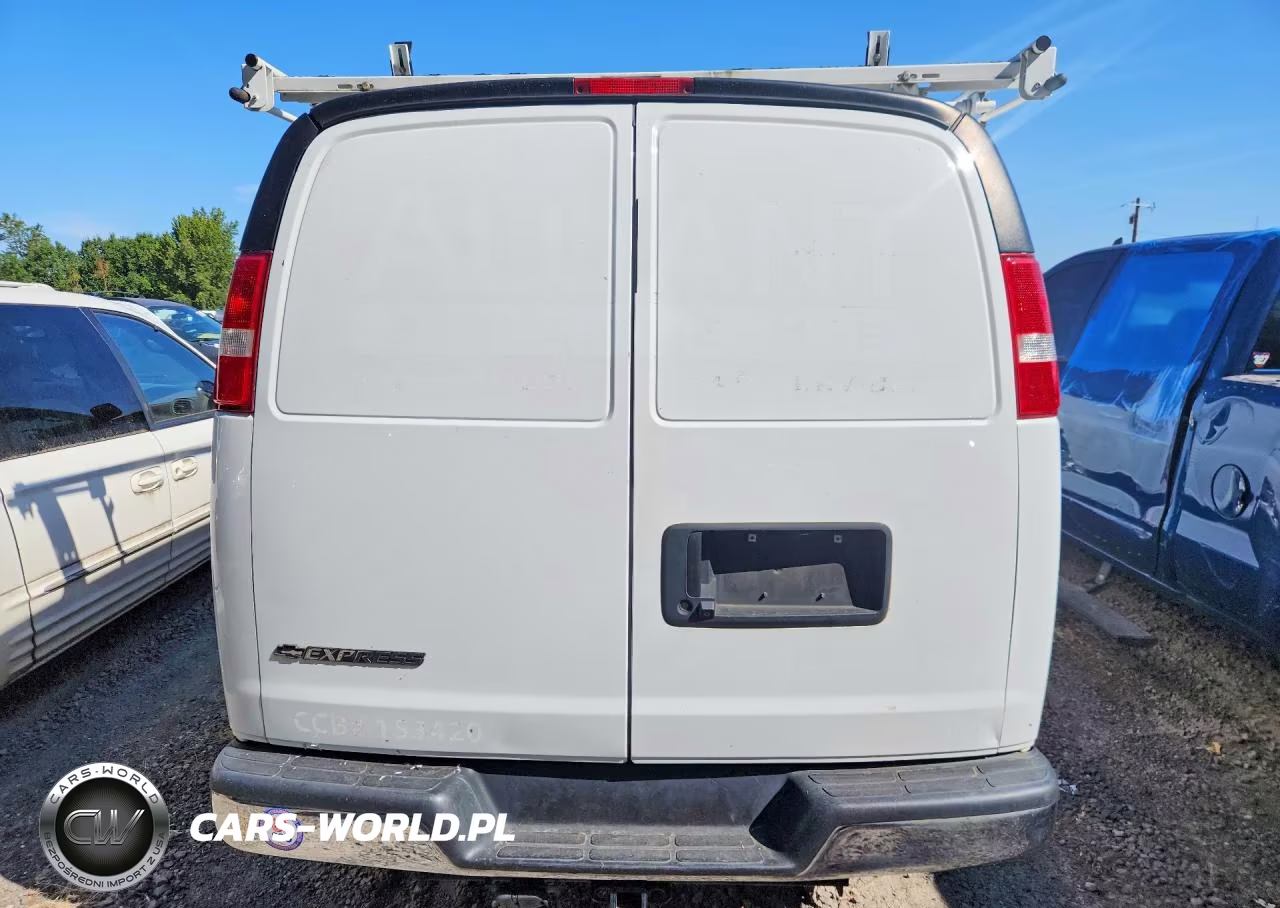 2017 Chevrolet Express G3500 VIN:1GCZGGFG7H1349453 - 6