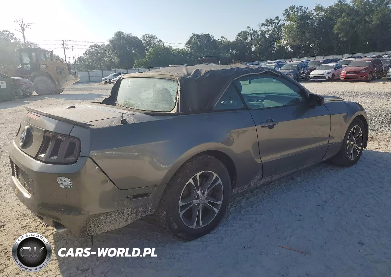 2014 Ford Mustang VIN:1ZVBP8EM7E5231869 - 3