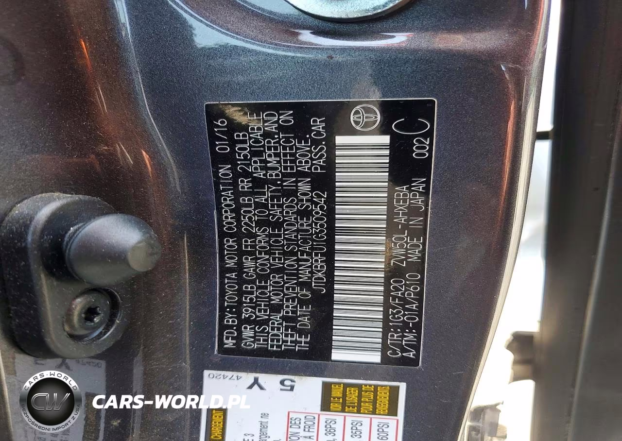 2016 Toyota Prius Two VIN:JTDKBRFU1G3509542 - 14
