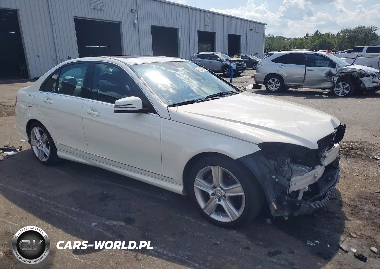 2010 Mercedes-Benz C 300 VIN:WDDGF5EBXAF471047 - 4