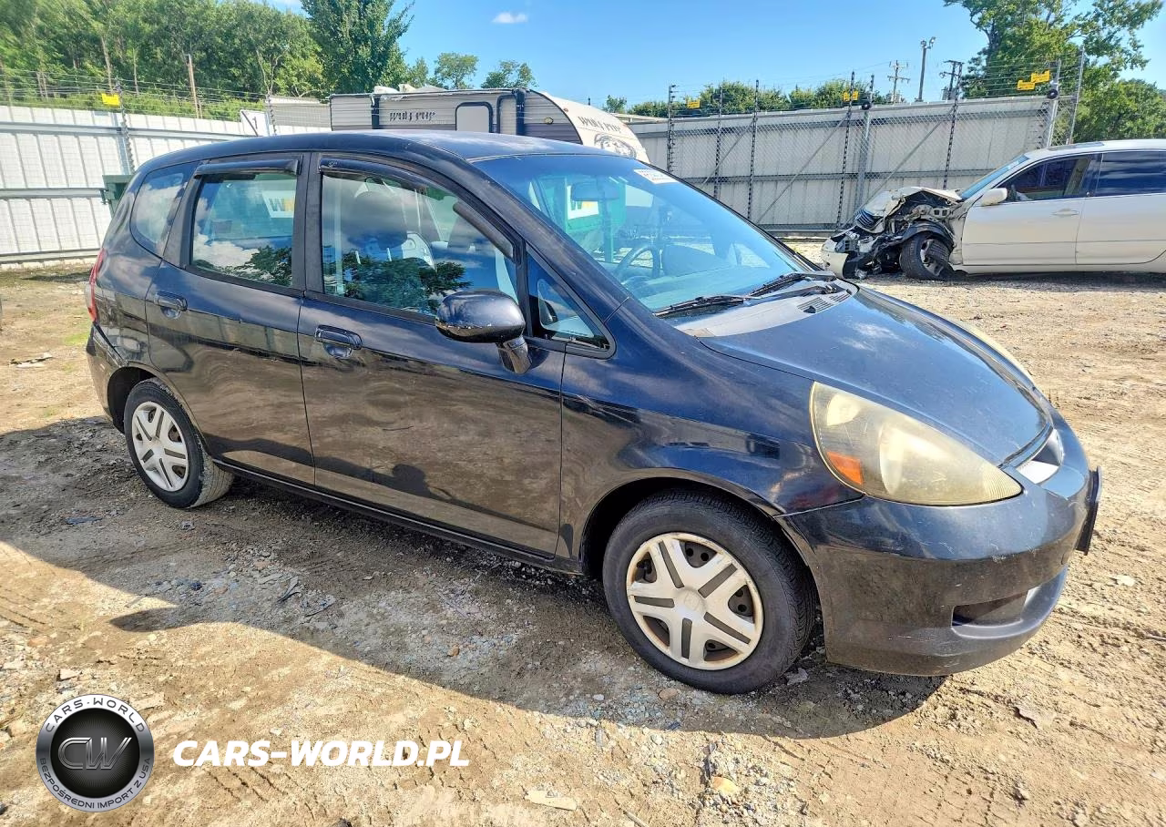 2008 Honda Fit VIN:JHMGD38468S066532 - 4