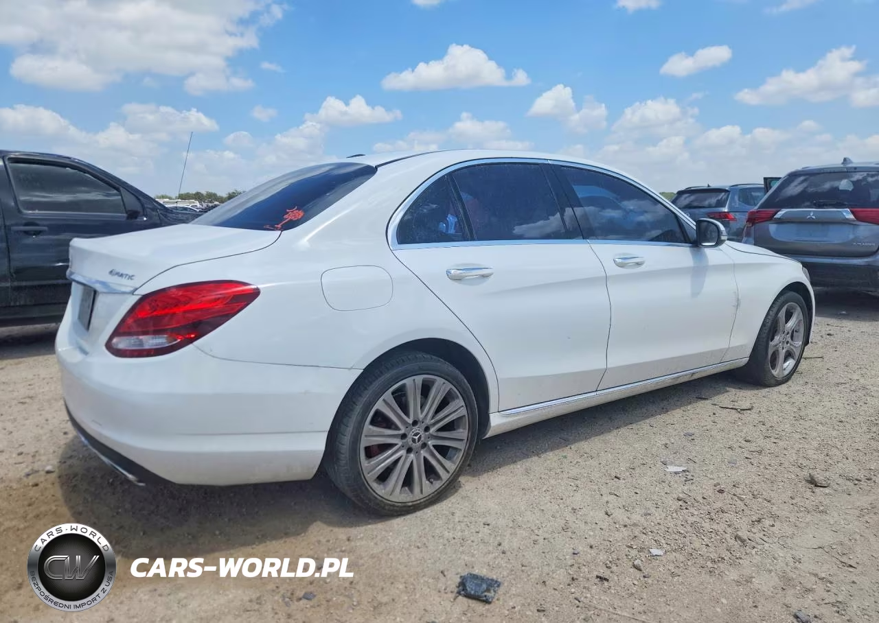 2016 Mercedes-Benz C 300 4Matic VIN:55SWF4KB5GU097883 - 3