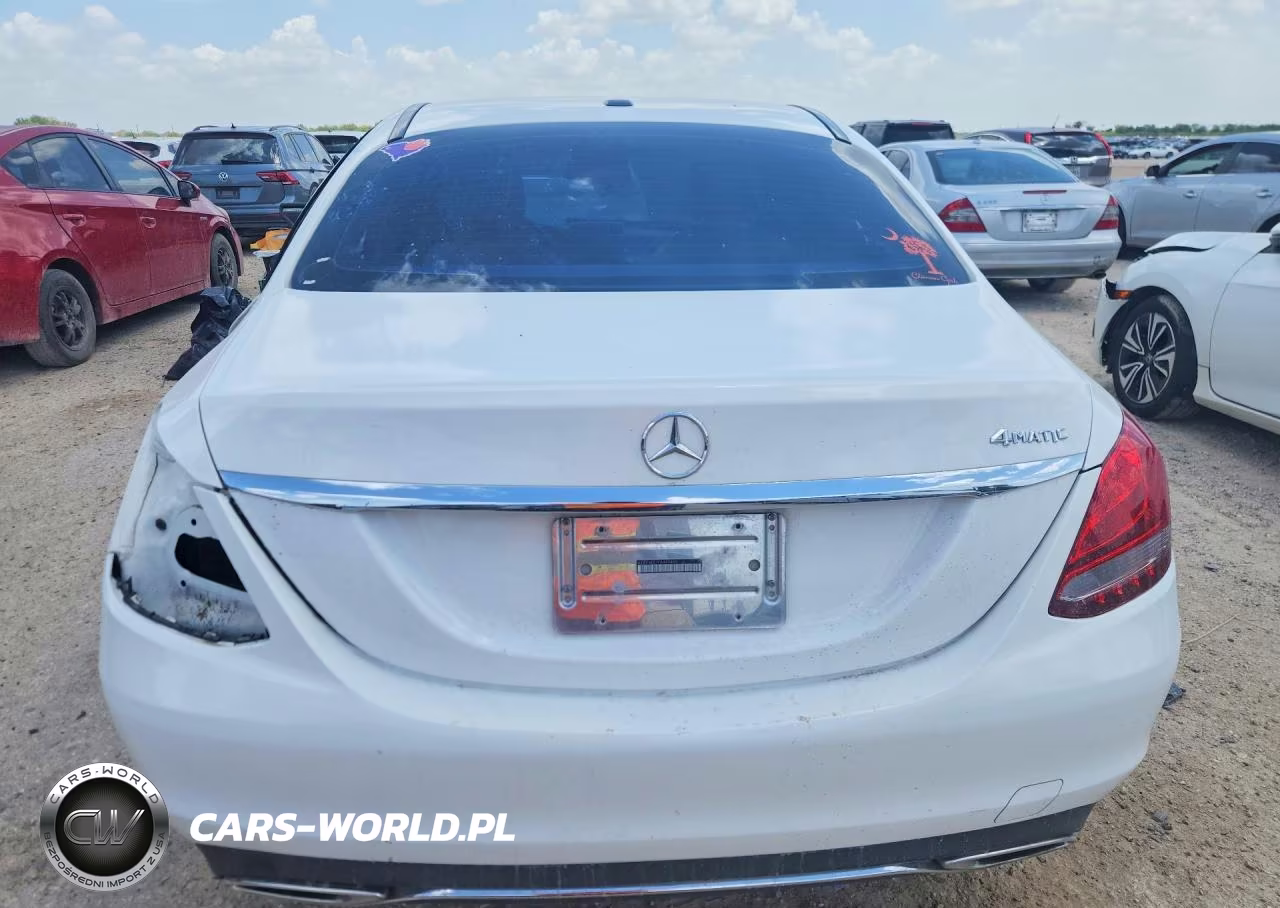 2016 Mercedes-Benz C 300 4Matic VIN:55SWF4KB5GU097883 - 6