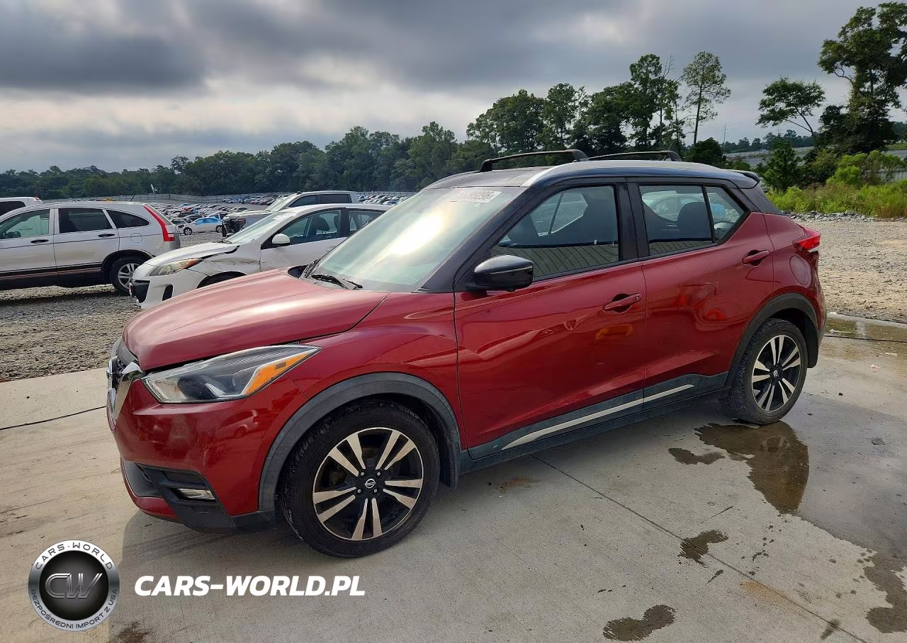 2018 Nissan Kicks Sr